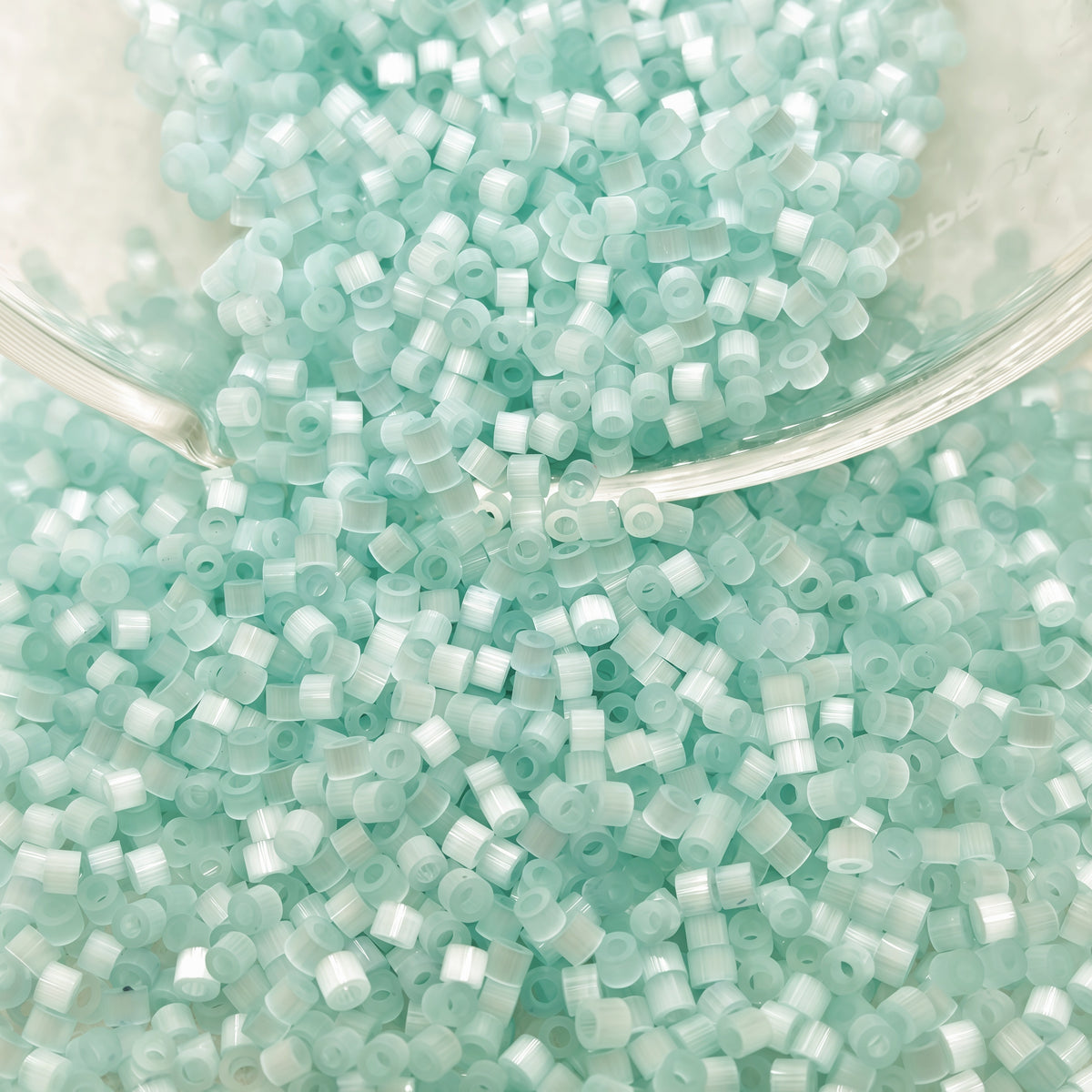 bead kit   1 6mm bright glass seed beads   900pcs