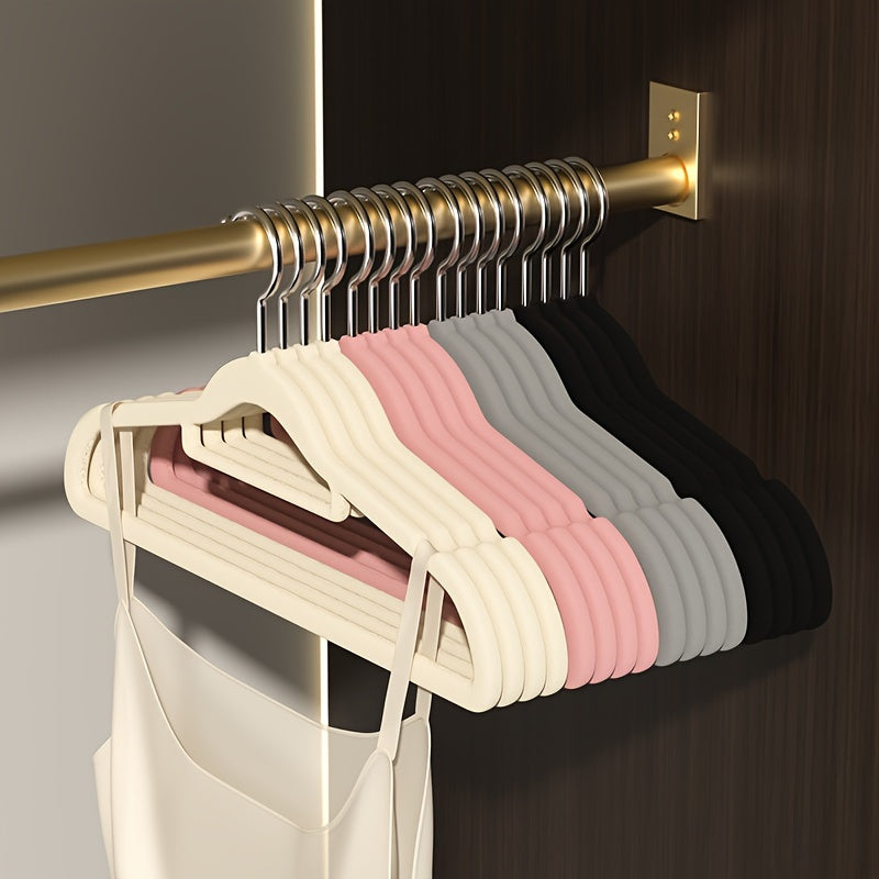 5pcs flocked hangers   pendants flocking non slip